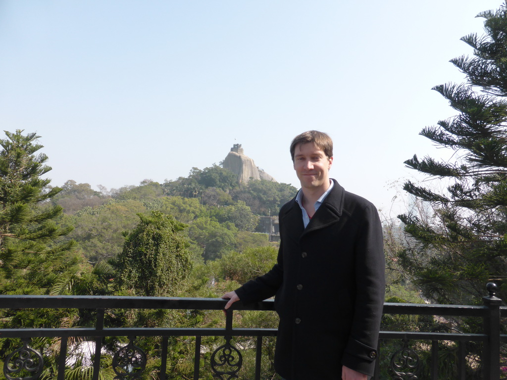 Tim at a viewing point at the Qinyuan Garden at Gulangyu Island, with a view on Sunlight Rock