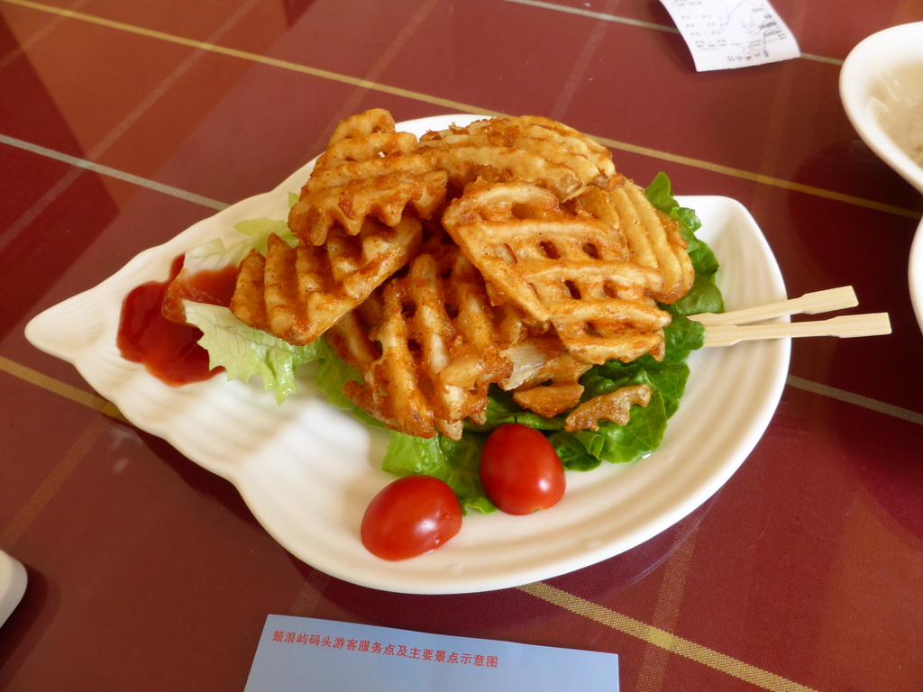 Lunch at a restaurant at Quanzhou Road at Gulangyu Island