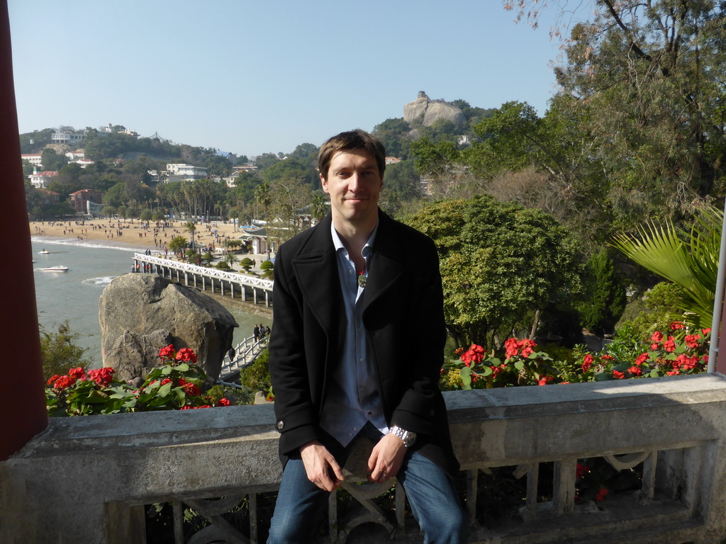 Tim at the Bushan Pavilion at Gulangyu Island, with a view on Gangzaihou Beach and Sunshine Rock