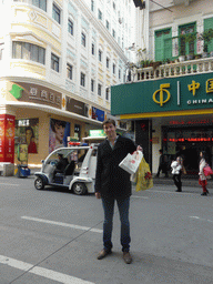 Tim with shopping bags at the Zhongshan Road Pedestrian Street
