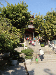 Staircase leading to the Mahakaruna Hall of the Nanputuo Temple