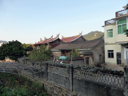 Garden and temple at Zeng Cuo An Village