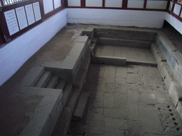 The Shangshi Pool at the Huaqing Hot Springs, with explanation