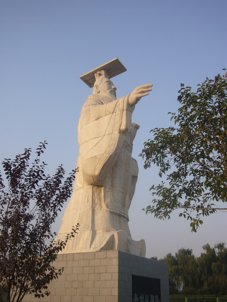 Statue of Qin Shi Huang in front of the Terracota Mausoleum