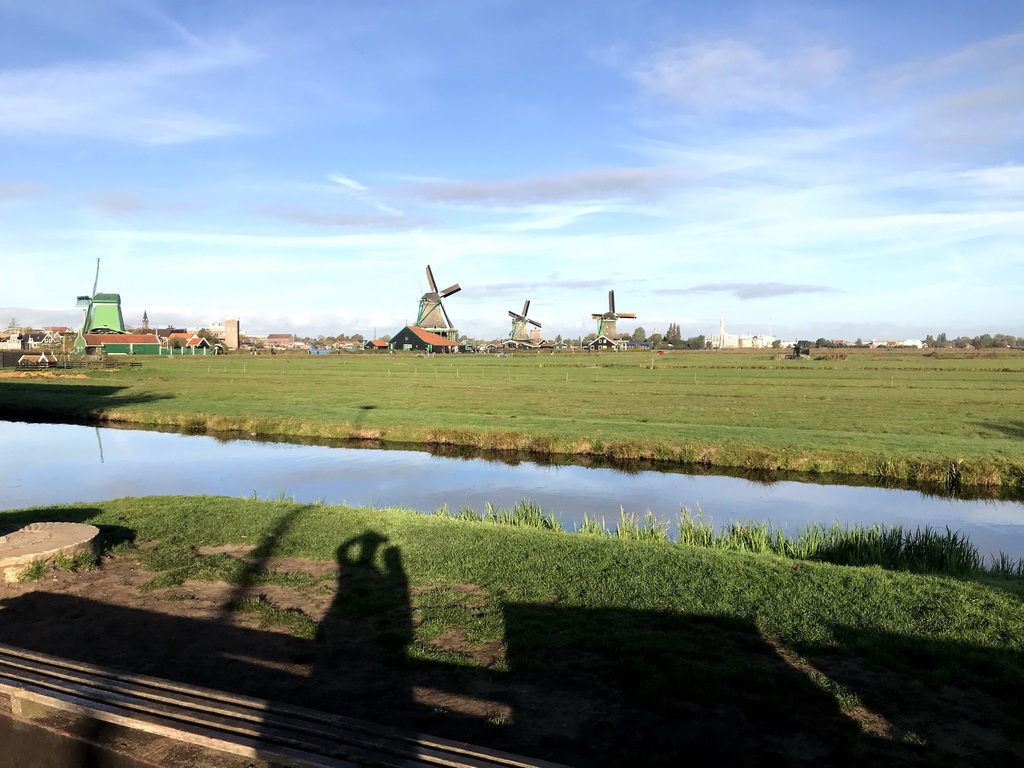 The De Gekroonde Poelenburg, De Kat, Het Jonge Schaap and De Zoeker windmills at the Zaanse Schans neighbourhood, viewed from the Schansend street