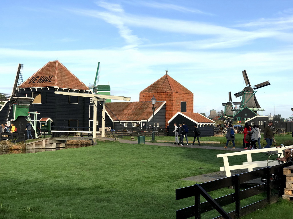 The Cheese Farm Catharina Hoeve and the De Gekroonde Poelenburg, Het Jonge Schaap and De Kat windmills at the Zaanse Schans neighbourhood