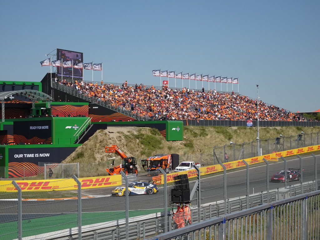 Porsche Mobil 1 Supercup cars of Jukka Honkavuori and Clément Mateu at the Hans Ernst Chicane at Circuit Zandvoort, viewed from the Eastside Grandstand 3, during the Porsche Mobil 1 Supercup Qualification