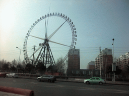 The Zhengzhou Ferris Wheel at Century Amusement Park, viewed from a car