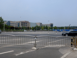 Zhengzhou Yihe Hospital, viewed from the car