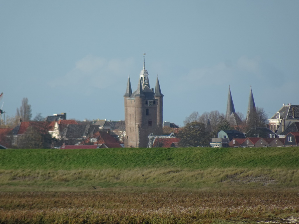 The city center with the Zuidhavenpoort and Nobelpoort gates, viewed from the Stille Strand beach