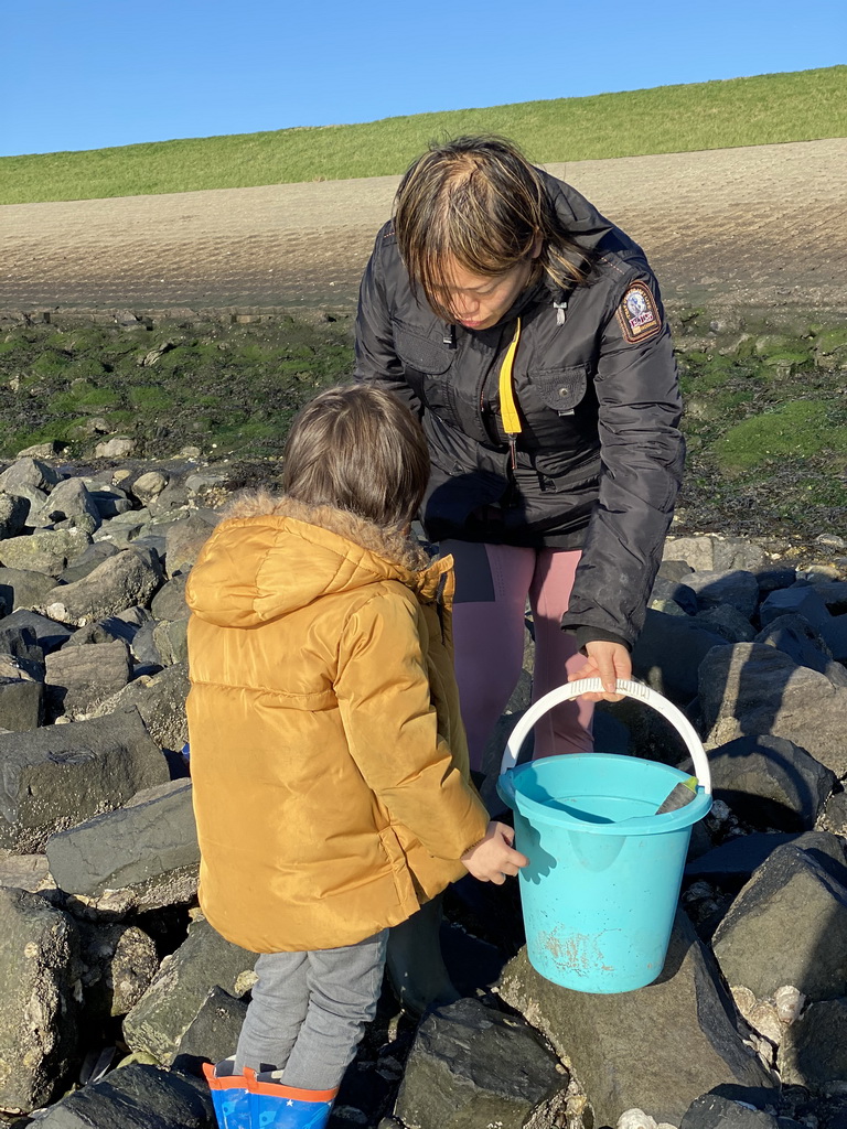 Miaomiao and Max looking for shellfish at the Stille Strand beach