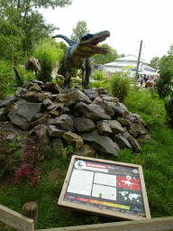 Suchomimus statue at the Cretaceous area at Dinoland Zwolle, with explanation